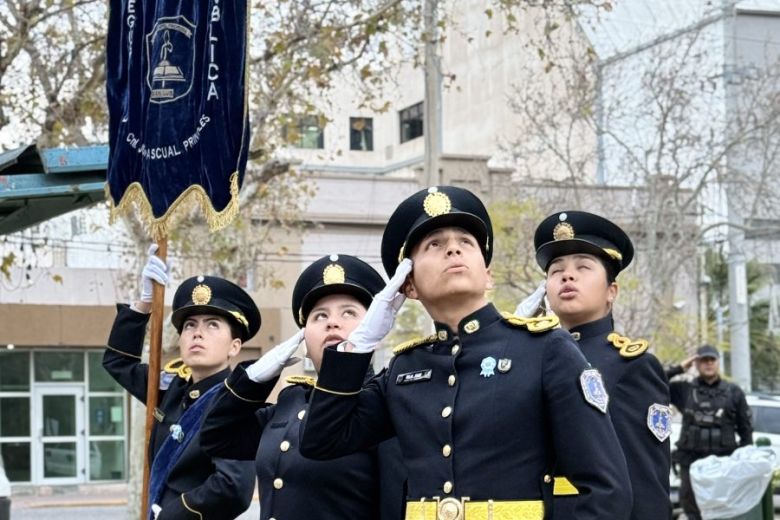 Con el izamiento de bandera, la ciudad de San Luis comenz&oacute; los festejos por su 432&deg; aniversario