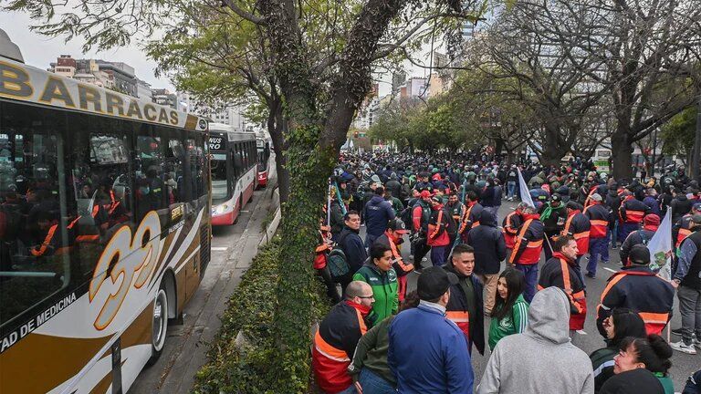 Buenos Aires: comenzó la concentración sobre la 9 de Julio 