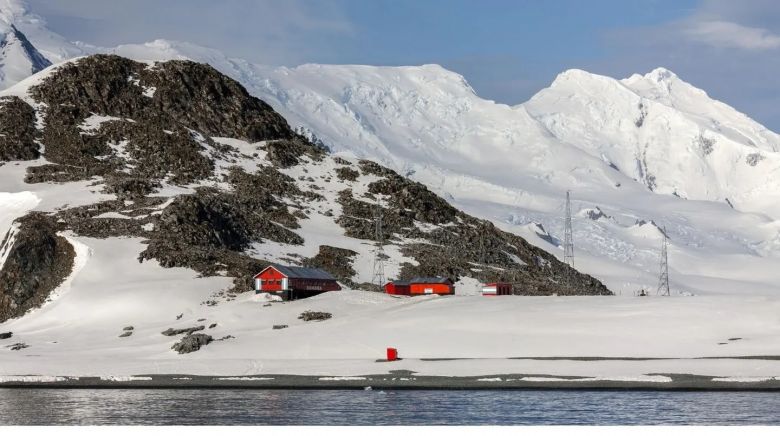 La Antártida perdió un pedazo de hielo del tamaño de la Argentina y está en su nivel más bajo en 45 años
