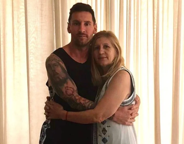 Messi viajó a Rosario en un vuelo privado para festejar el Día de la Madre