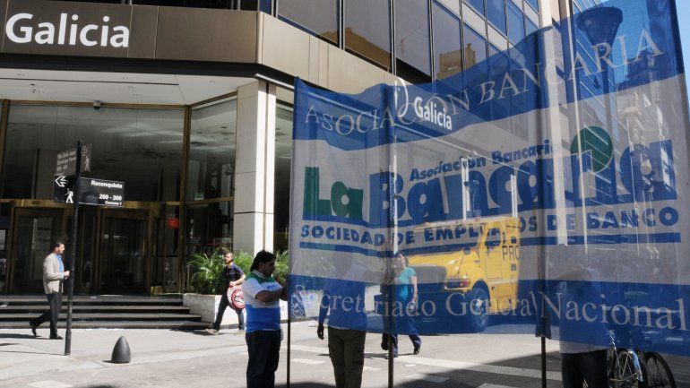 Se levantó el paro bancario de mañana que afectaba al Santander, Galicia y Supervielle