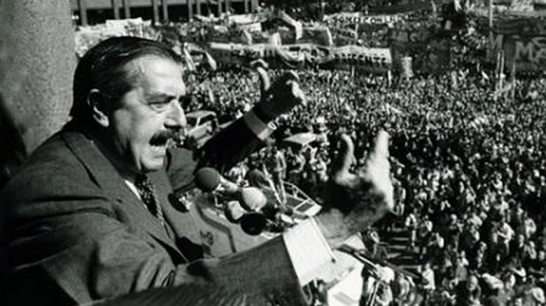 El retorno de la democracia: se cumplen 40 años del triunfo de Alfonsín